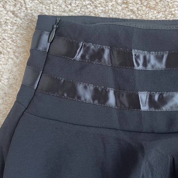 Edikted Double Ribbon Belt Ruffled Chiffon Mini Skirt in Black Women's Large - Picture 6 of 8